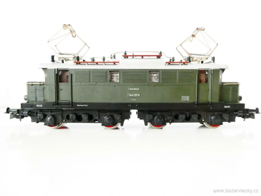 H0 PIKO Elektrická lokomotiva BR 144 137-0 DR TOP STAV NEPOUŽITÁ