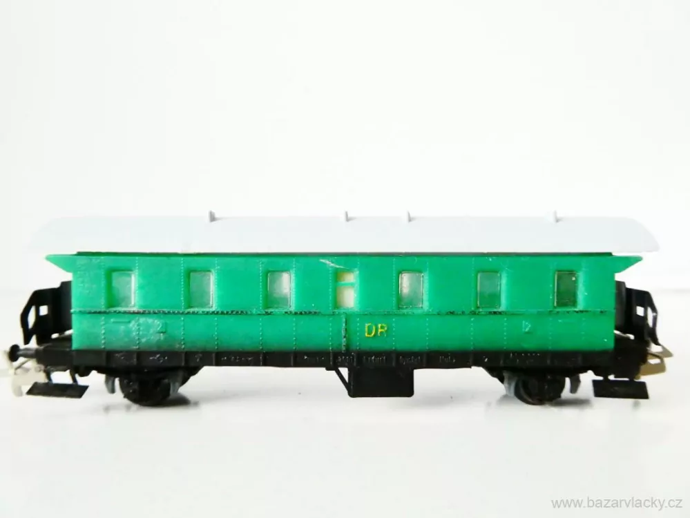 TT ZEUKE Osobní vůz zelený DR