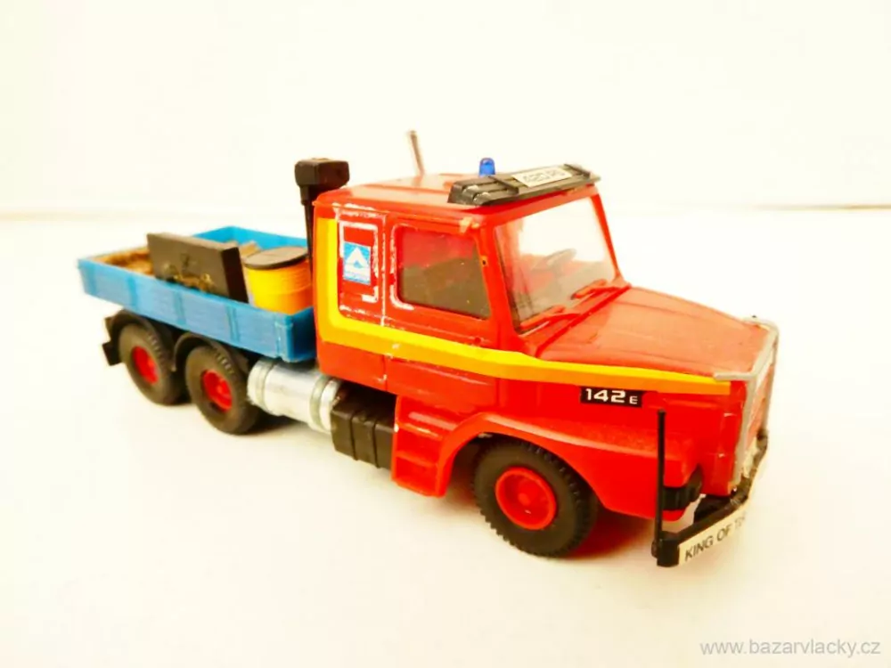 H0 Nákladní automobil SCANIA s majákem valník s nákladem