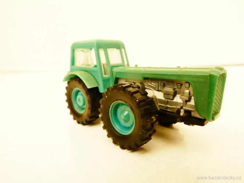H0 Traktor zelený