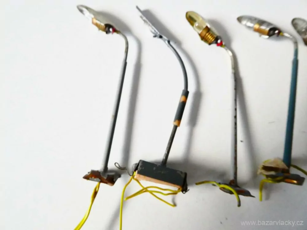 H0 SET 7 ks Pouliční lampa elektrická ( 8 cm )