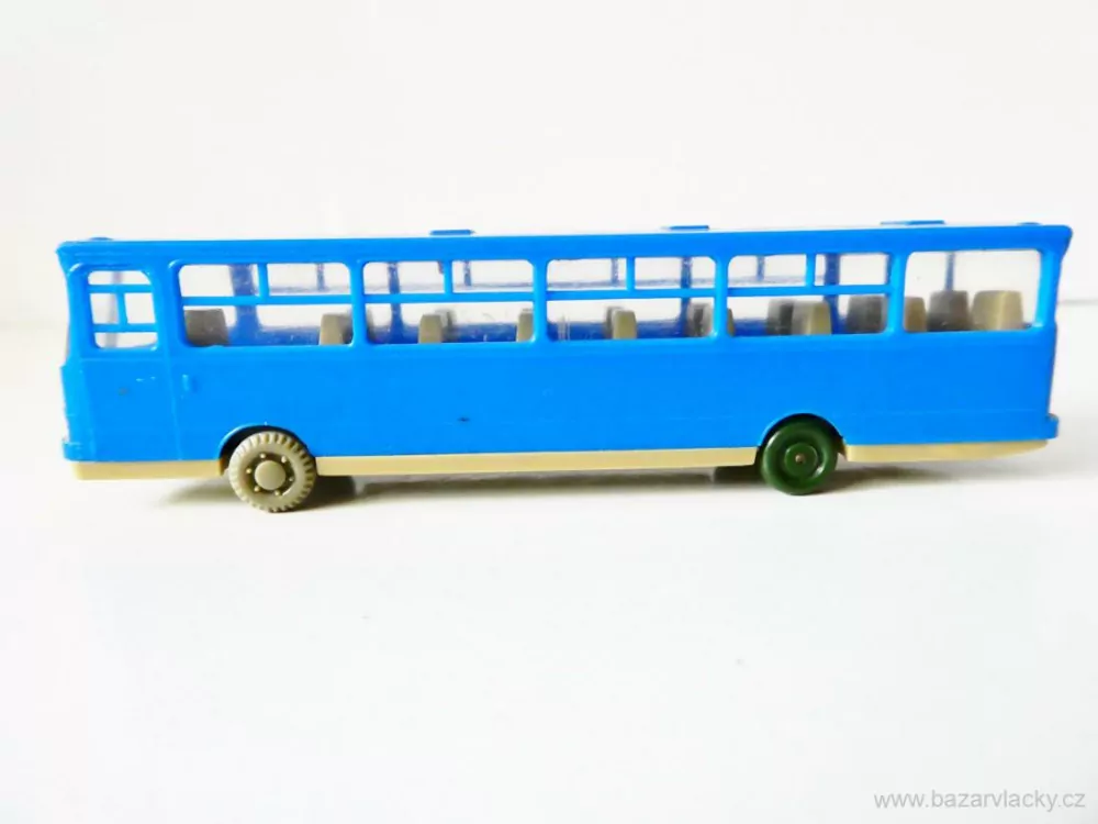 TT Autobus IKARUS PĚKNÝ STAV