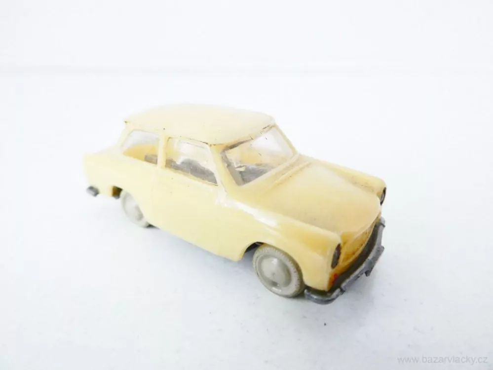 H0 Osobní automobil Trabant 601 béžový