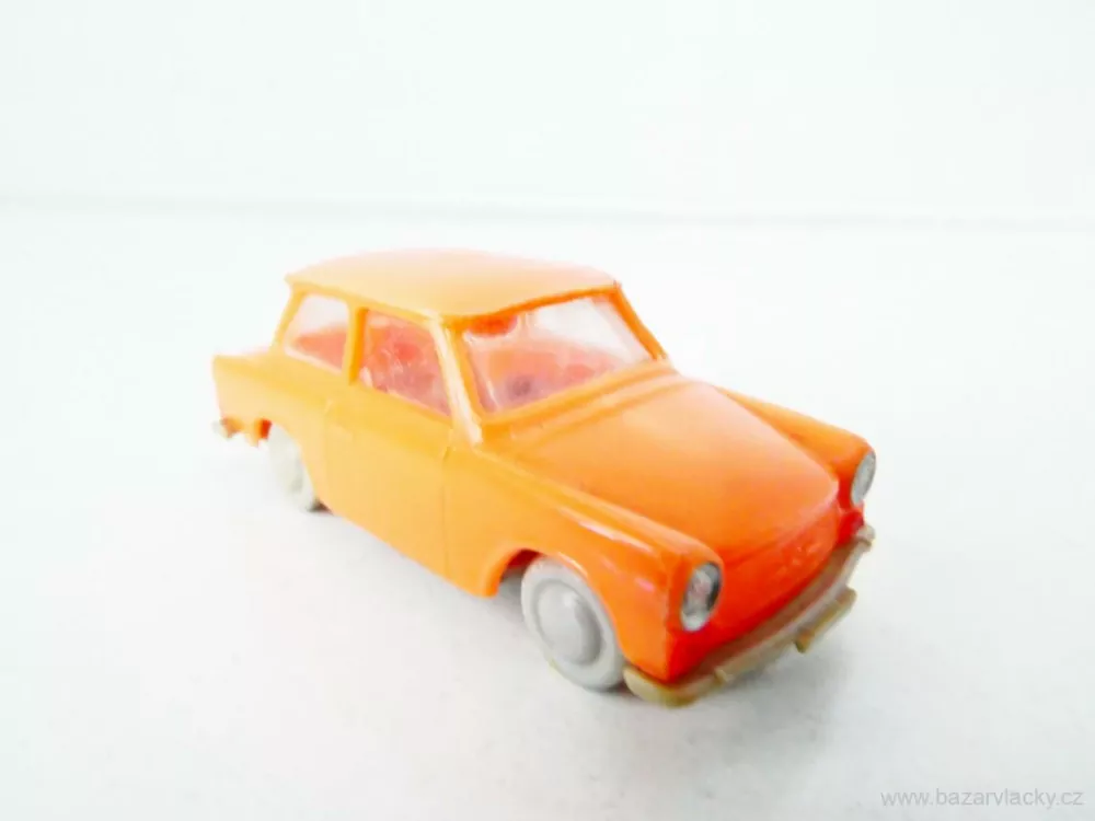 H0 Osobní automobil Trabant 601 oranžový