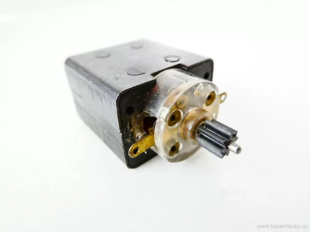 Motor do lokomotivy 