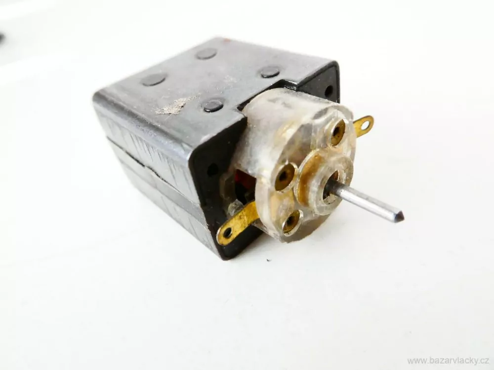 Motor do lokomotivy 