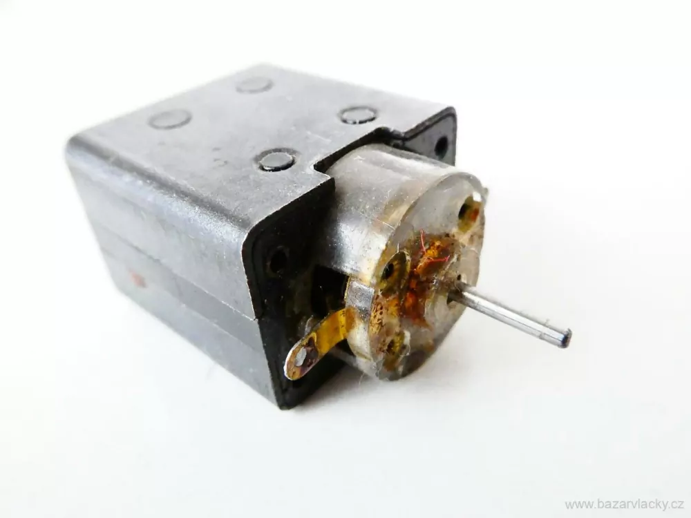 Motor do lokomotivy 