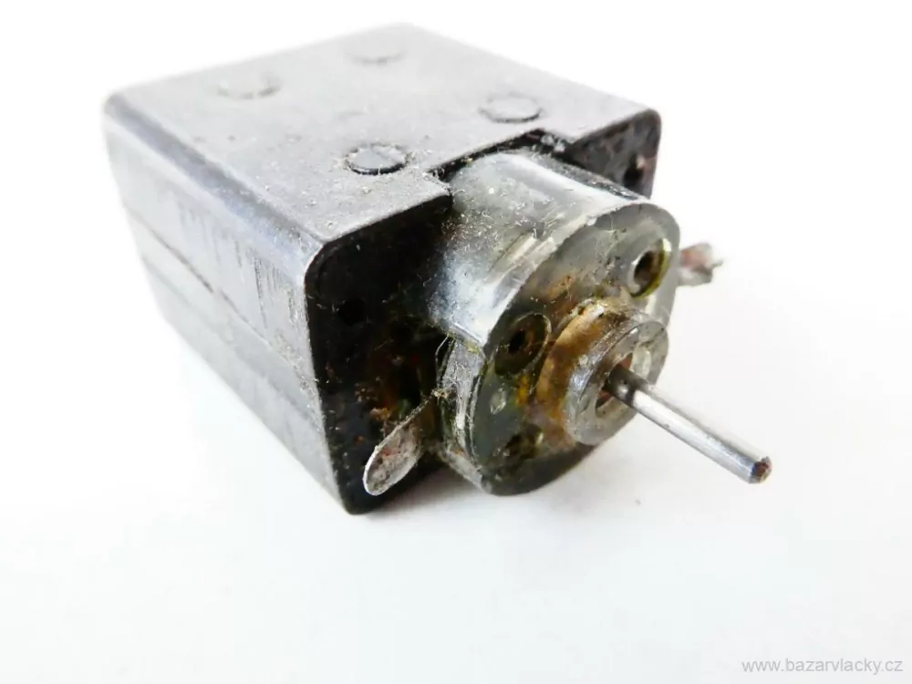 Motor do lokomotivy 