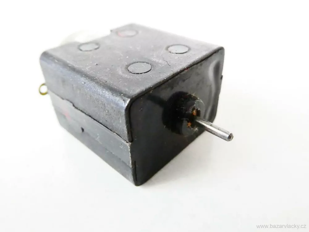 Motor do lokomotivy