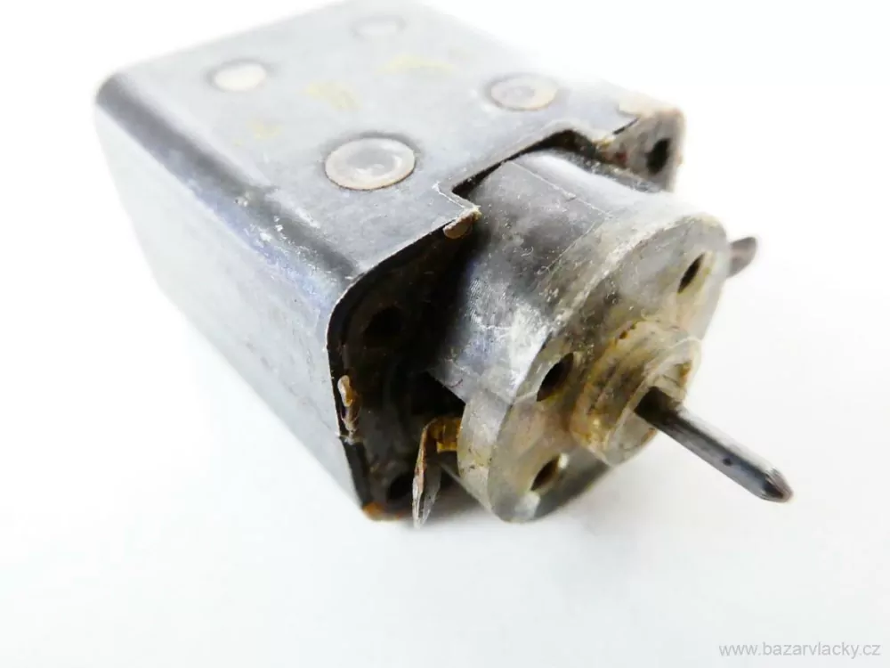 Motor do lokomotivy 