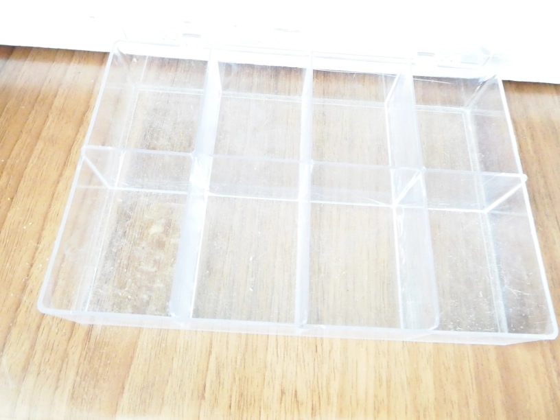 Plastový box na náhradní díly průhledný s přihrádkami 15,5 x 10,5 x 3,5 cm