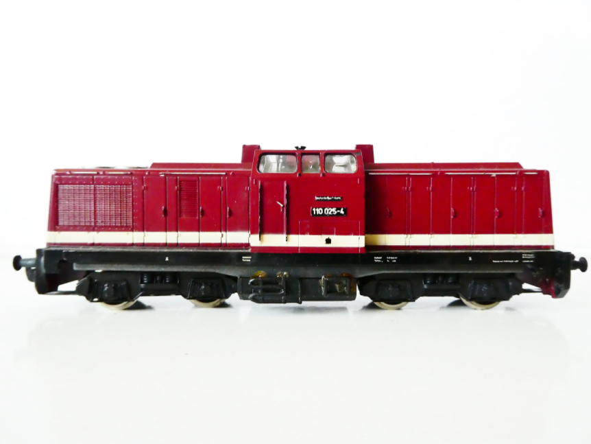 H0 GÜTZOLD Dieselová lokomotiva BR 110 025-4 DR