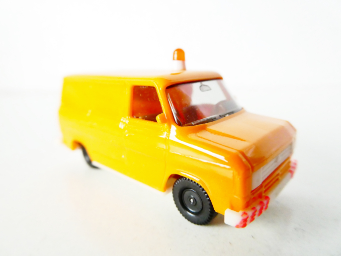 H0 HERPA Servisní dodávka Ford Transit s majákem oranžová TOP STAV