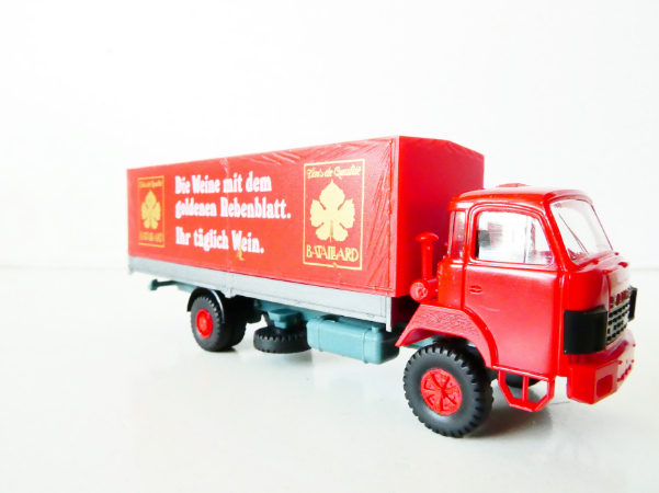H0 RMM - Nákladní automobil Saurer D 290/330 valník s plachtou Bataillard Wein TOP STAV NEPOUŽITÝ v krabičce