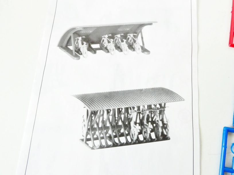 H0 PLASTOY 204 234 0 C Stavebnice Stojany na bicykly vč. bicyklů NOVÉ NEPOUŽITÉ