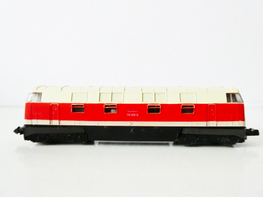 N PIKO Dieselová lokomotiva BR 118 086-8 DR