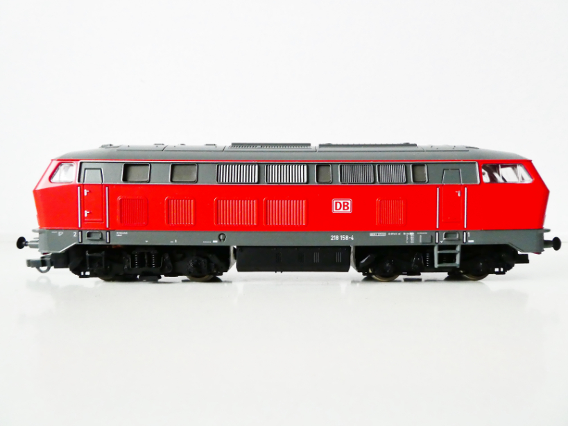 H0 ROCO Dieselová lokomotiva BR 218 158-4 DB TOP STAV
