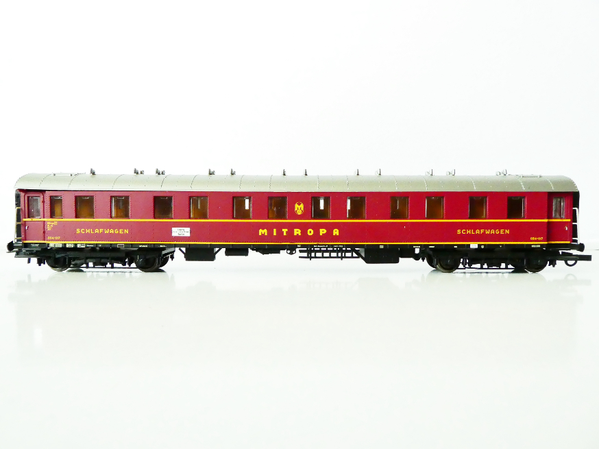 H0 Liliput by Bachmann Lůžkový vůz MITROPA