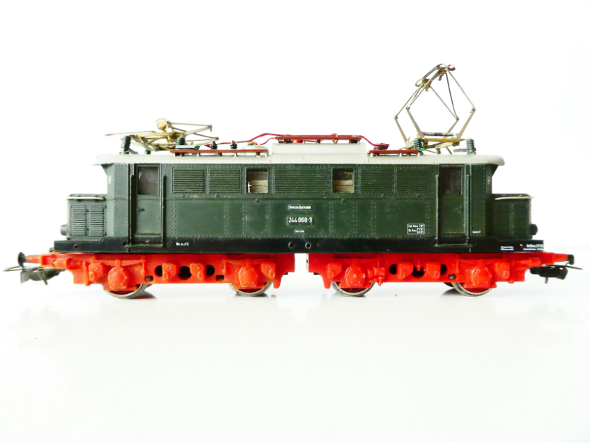 H0 PIKO Elektrická lokomotiva BR 244 068-3 DR NA RENOVACI