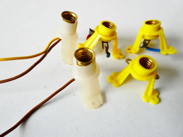 SET 5 ks Objímky na minižárovku - osvětlení do domku