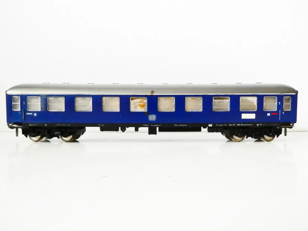 H0 FLEISCHMANN 5110 Osobní rychlíkový vůz 1. tř. 11843 Frankfurt DB OSVĚTLENÝ