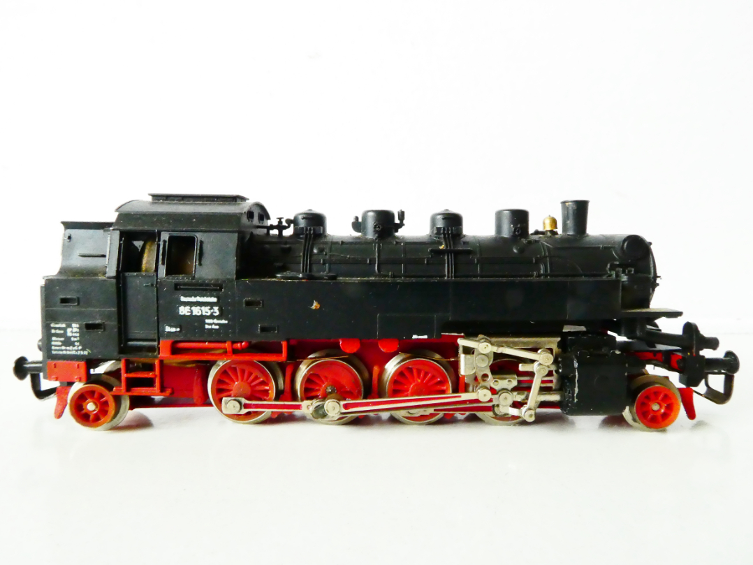 TT BTTB Parní lokomotiva BR 86 1615-3 DR OSVĚTLENÁ TOP STAV NEPOUŽÍVANÁ v krabičce