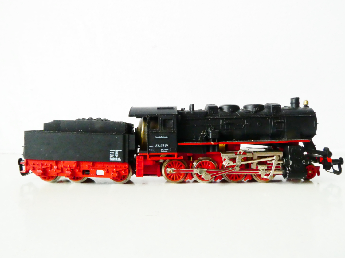 TT BTTB Parní lokomotiva BR 56 2719 s tendrem TOP STAV OSVĚTLENÁ PĚKNÝ STAV