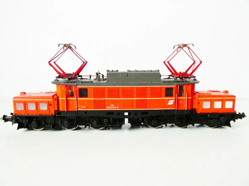 H0 ROCO 43485 Elektrická lokomotiva BR 1020.013-7 ÖBB OSVĚTLENÁ TOP STAV NEPOUŽITÁ