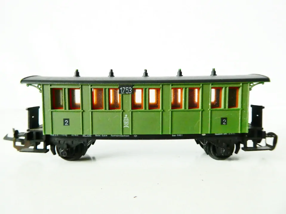 TT BTTB/ZEUKE Osobní vůz 2. tř. 1753 KPEV