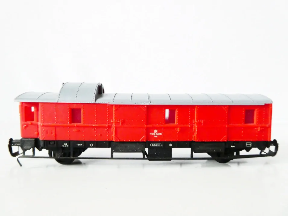 TT BTTB Služební zavazadlový vůz 50 50 93 DR červený PĚKNÝ STAV