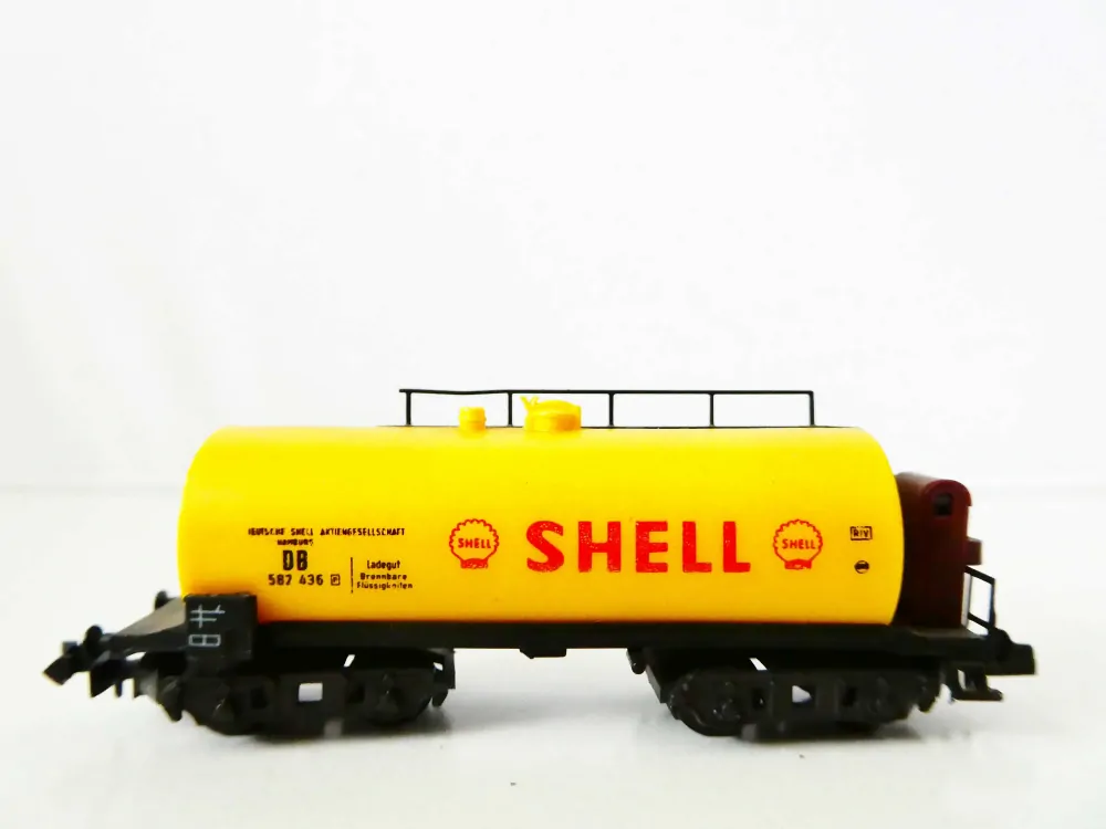 N PIKO Cisternový vůz SHELL DB s budkou brzdaře DR PĚKNÝ STAV