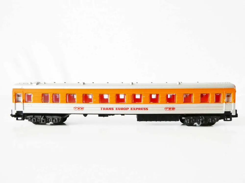 N PIKO Osobní vůz TEE TRANS EUROP EXPRESS TOP STAV