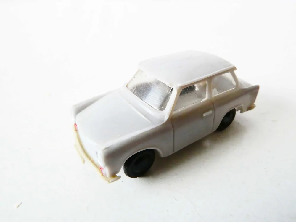 H0 Osobní automobil TRABANT 601 šedý