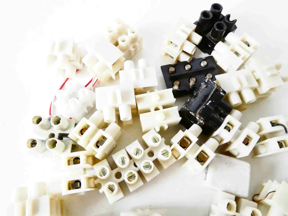 TT - H0 SET 37 ks Svorkovnice - čokoláda - vše, co je na foto