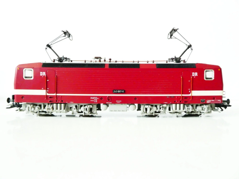 H0 Märklin 3743 Elektrická lokomotiva BR 243 897-6 DR TOP STAV NEPOUŽÍVANÁ s manuálem a krabičkou
