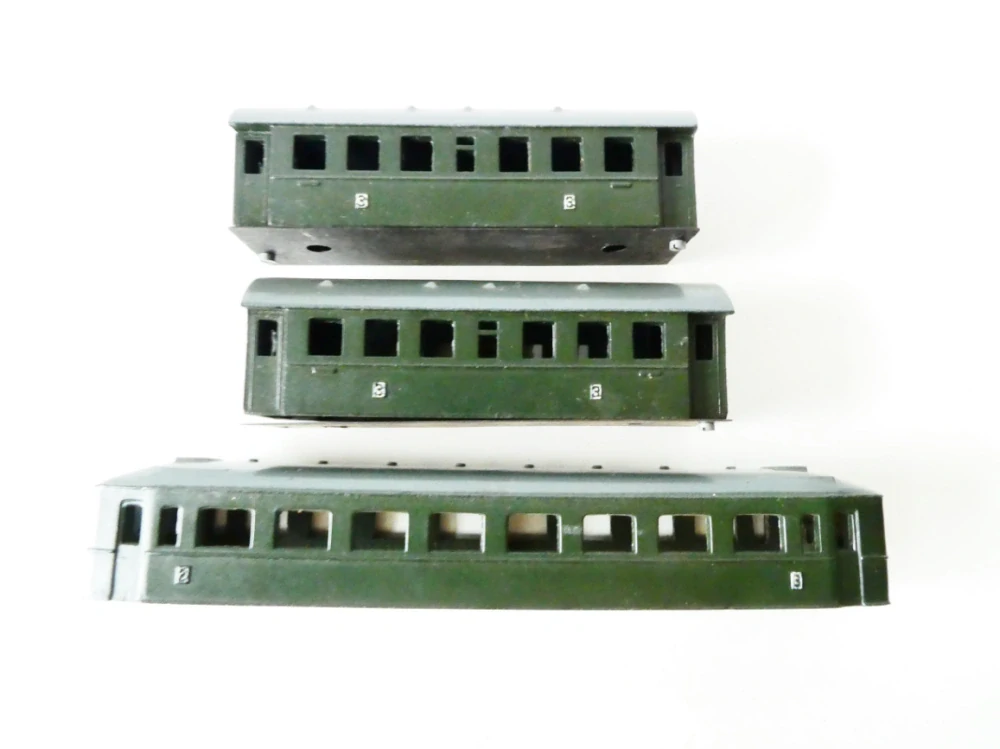 H0 PIKO SET 3 ks Náhradní kastle k osobním vozům ANTIK (2x 2-osý 3. tř., 1x 4-osý 2. a 3. tř.)