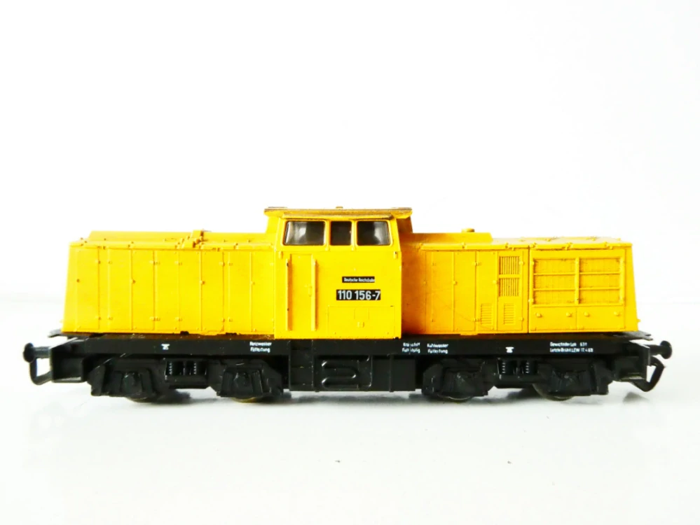 TT BTTB 2541 Dieselová lokomotiva BR 110 156-7 DR žlutá s patinou