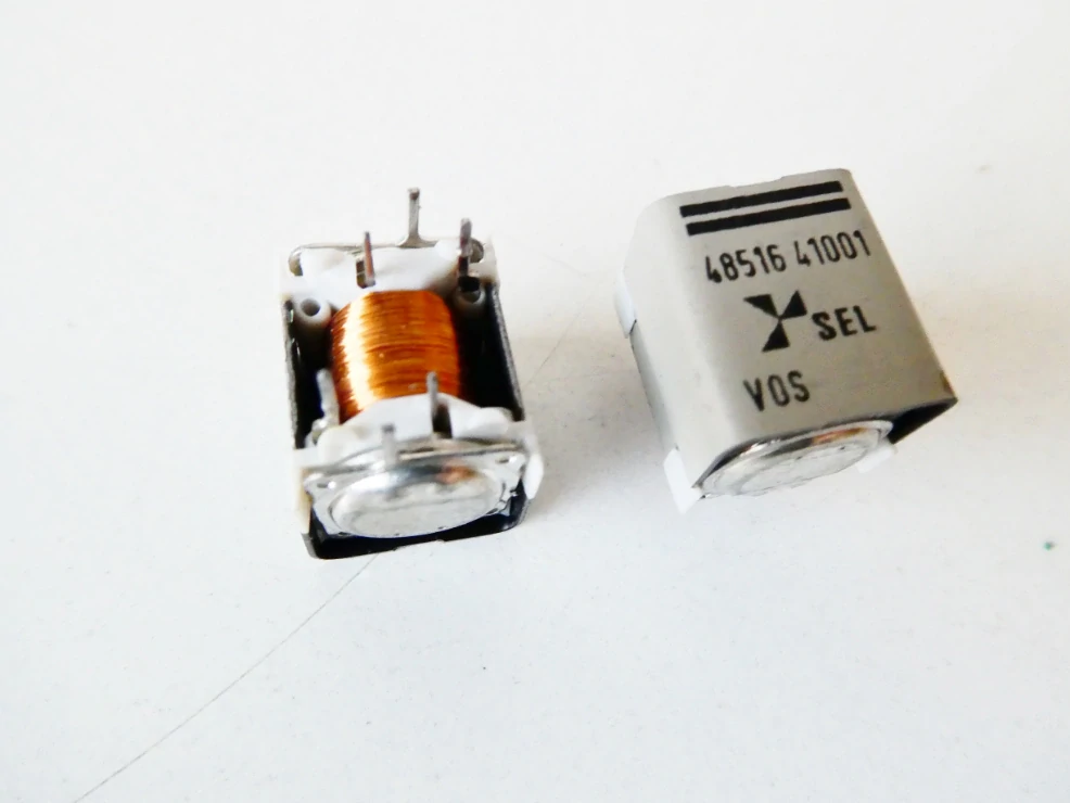 SET 10ks SEL Elektrické relé V0S 48516 41001 NOVÉ NEPOUŽITÉ