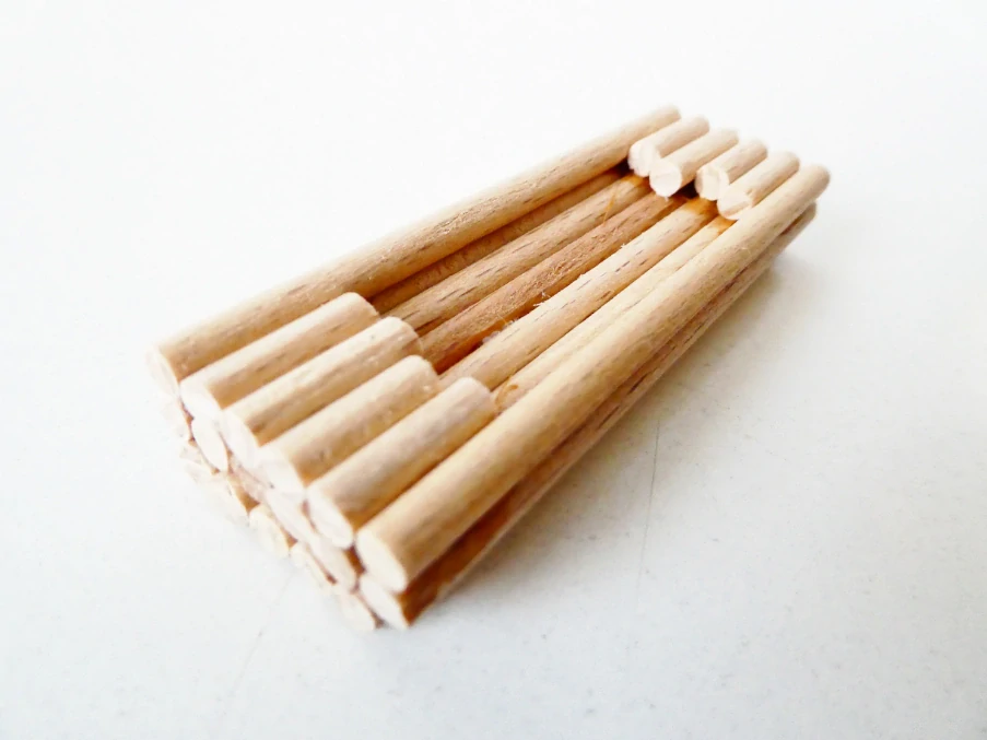 Dřevo - náklad na vůz nebo stavební doplněk