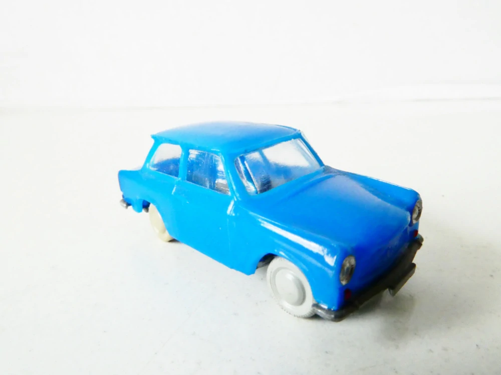 H0 Osobní automobil Trabant 601 modrý PĚKNÝ STAV