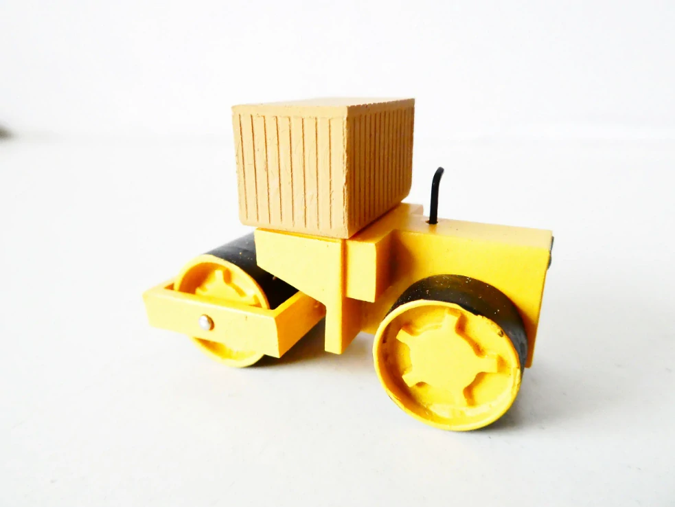 Parní válec TOP STAV ( 4 x 2,5 x 3 cm )