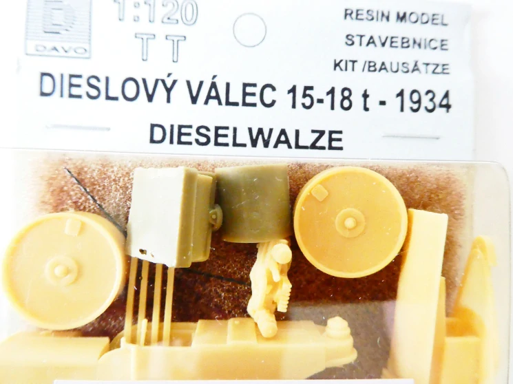TT DAVO Stavebnice DT 01 Dieselový válec 15-18 t - 1934 NOVÉ ZABALENÉ v krabičce