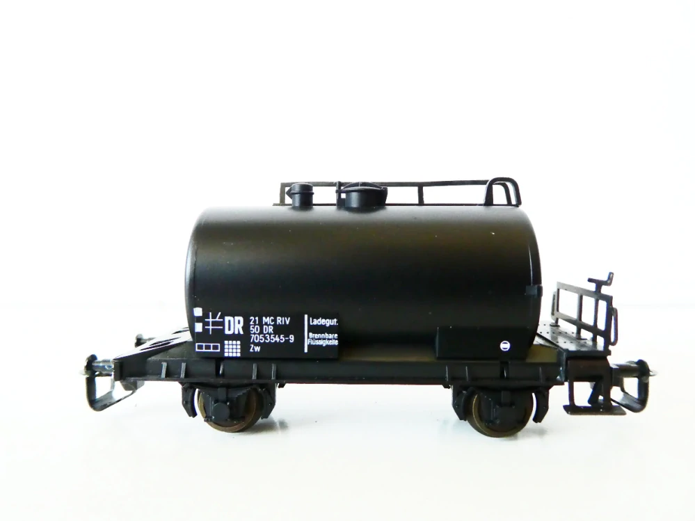 TT BTTB Cisternový vůz Zw50 7053545-9 DR TOP STAV NEPOUŽITÝ
