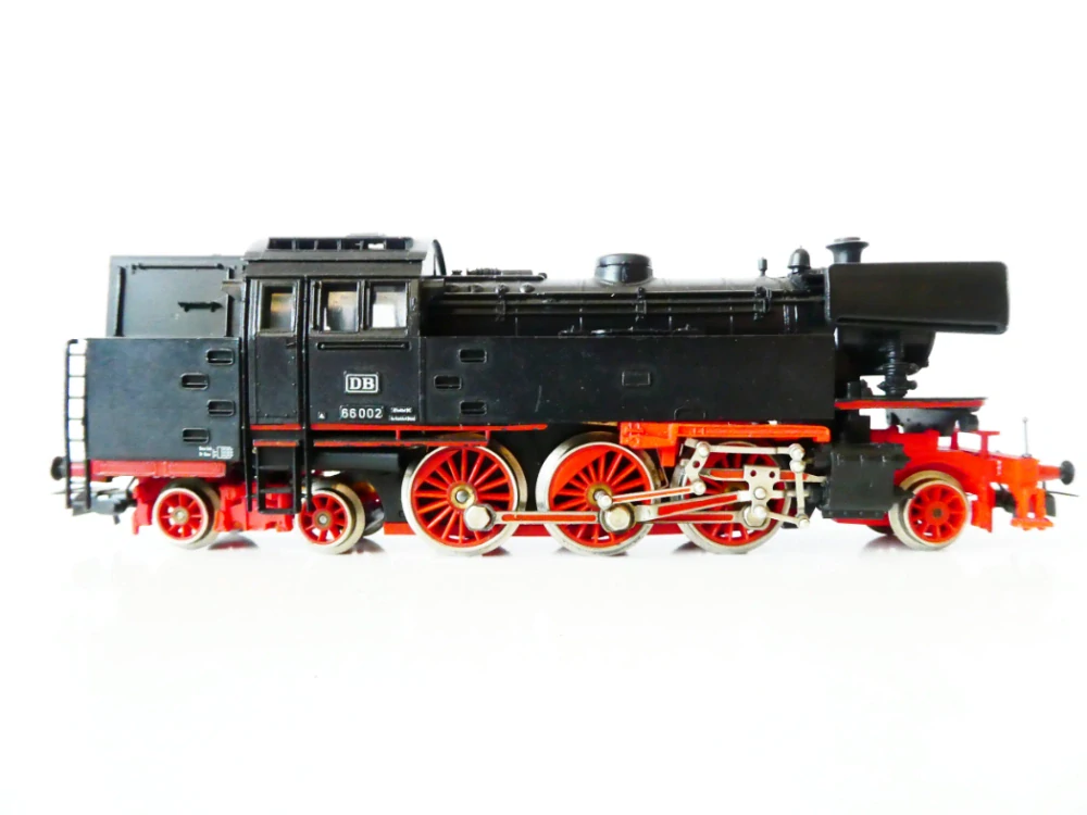 H0 PIKO Parní lokomotiva BR 66 002 DB PĚKNÝ STAV