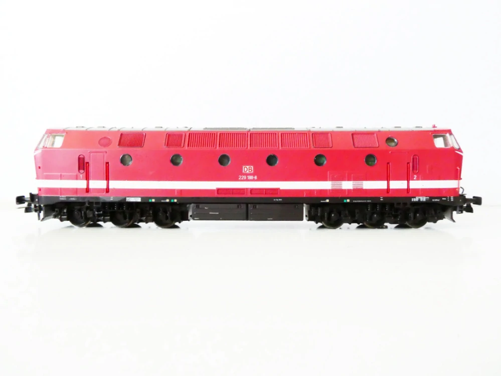 H0 GÜTZOLD 36200 Dieselová lokomotiva BR 229 188-8 DB OSVĚTLENÁ TOP STAV s doplňky v krabičce