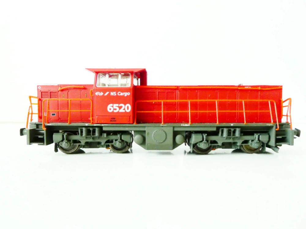 H0 LILIPUT 2418 Dieselová lokomotiva Cargo 6520 NS NA OPRAVU NEBO NÁHRADNÍ DÍLY (NEJEDE)