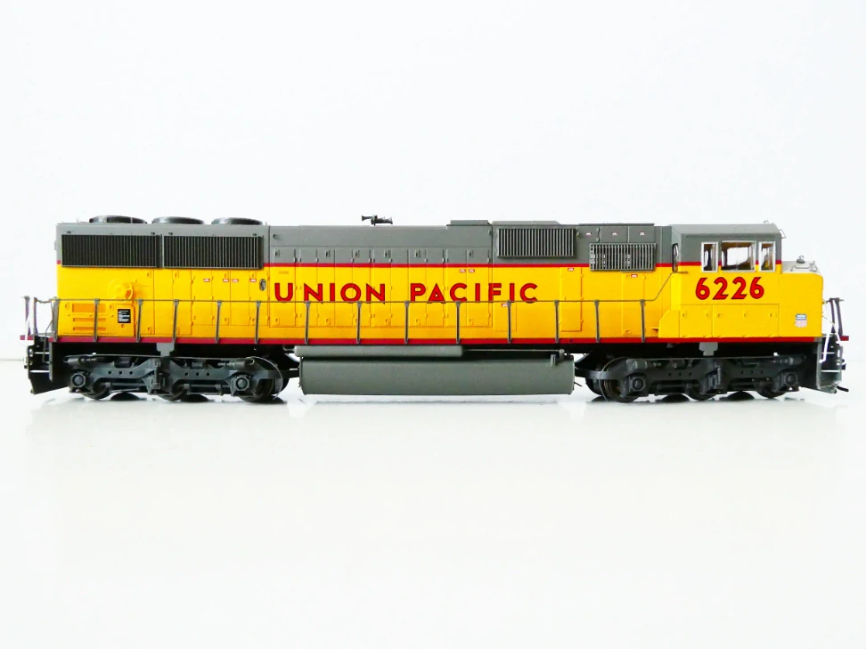 H0 LIFE-LIKE Dieselová lokomotiva 6226 UNION PACIFIC - NA OPRAVU (NEJEDE, pouze vrčí)