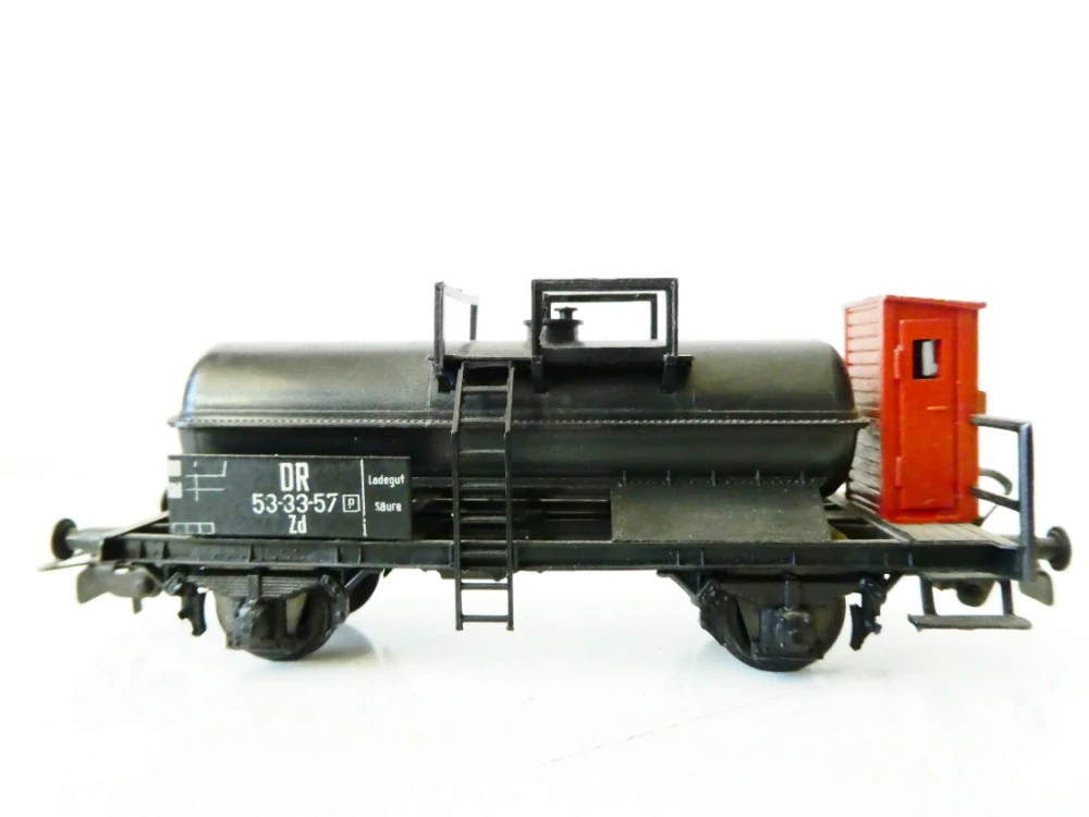 H0 Prefo/PIKO Cisternový vůz 53-33-57 Zd DR