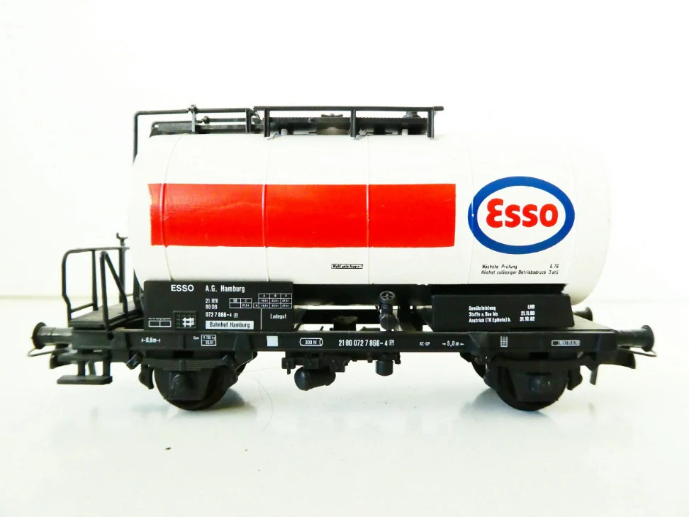 H0 ROCO Cisternový vůz ESSO 21 80 072 7 866-4 A.G.Hamburg DB TOP STAV NEPOUŽÍVANÝ