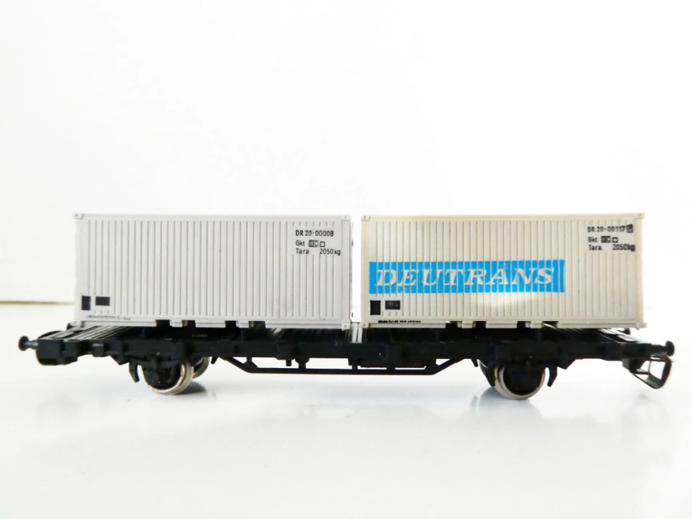 TT BTTB Plošinový vůz s kontejnery DEUTRANS a DR 